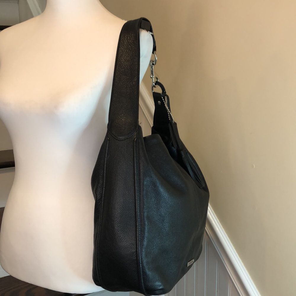 Vintage COACH Avery Black Tumbled Leather Shoulder Bag 
Teal Lining - Picture 4 of 17